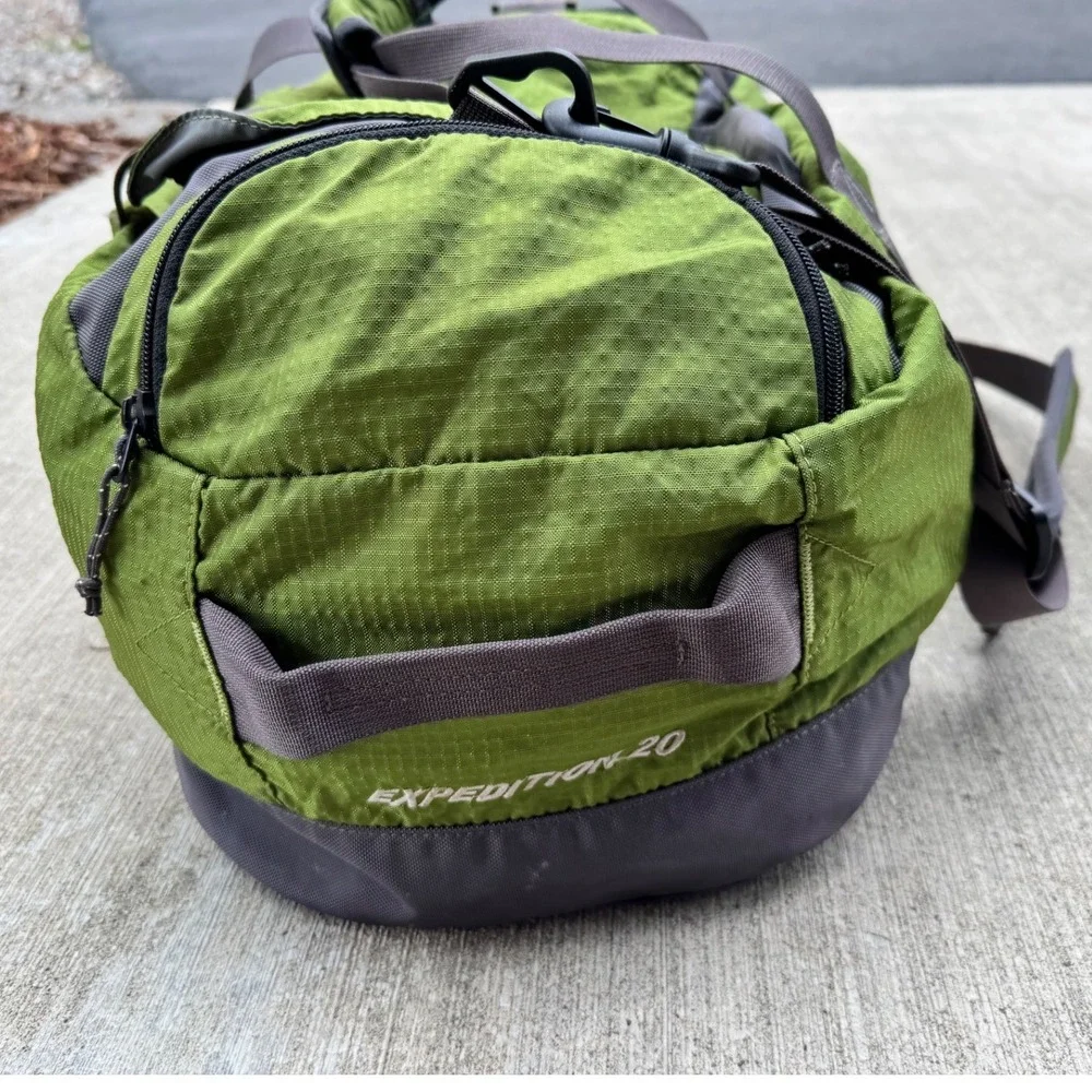 Eddie Bauer Expedition 20 Duffle Bag Green Gray Ripstop Nylon‎ Travel Gym Sport